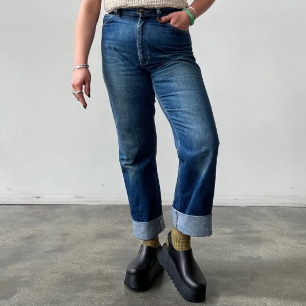 Bryr Clogs: Tegan in Moto Black